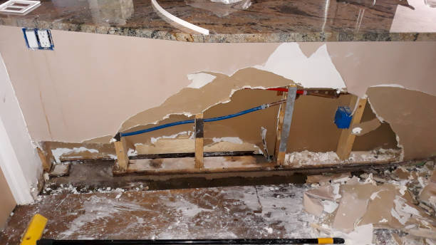 Water damage restoration insurance claims in Farmersville, CA